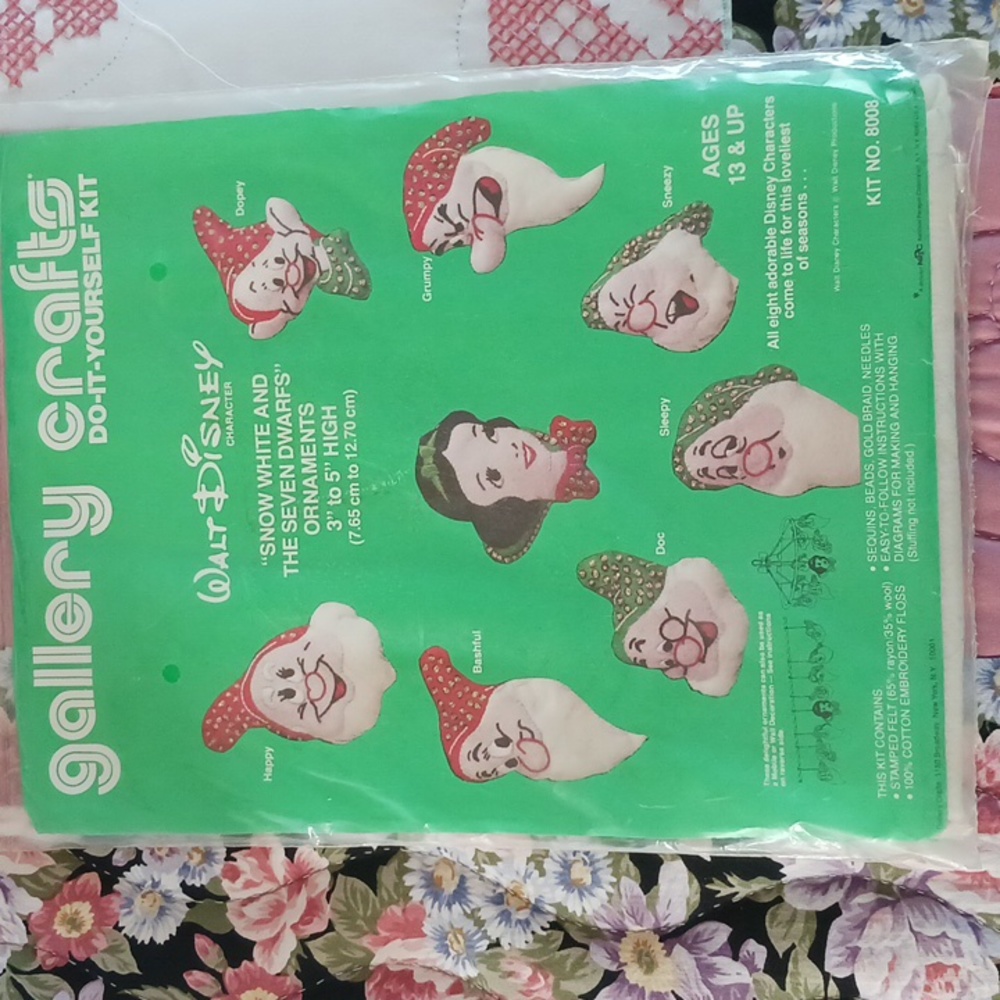 Vintage Disney Snow White 7 Dwarfs   Ornament Kit New Doc Dopey Happy Sleepy